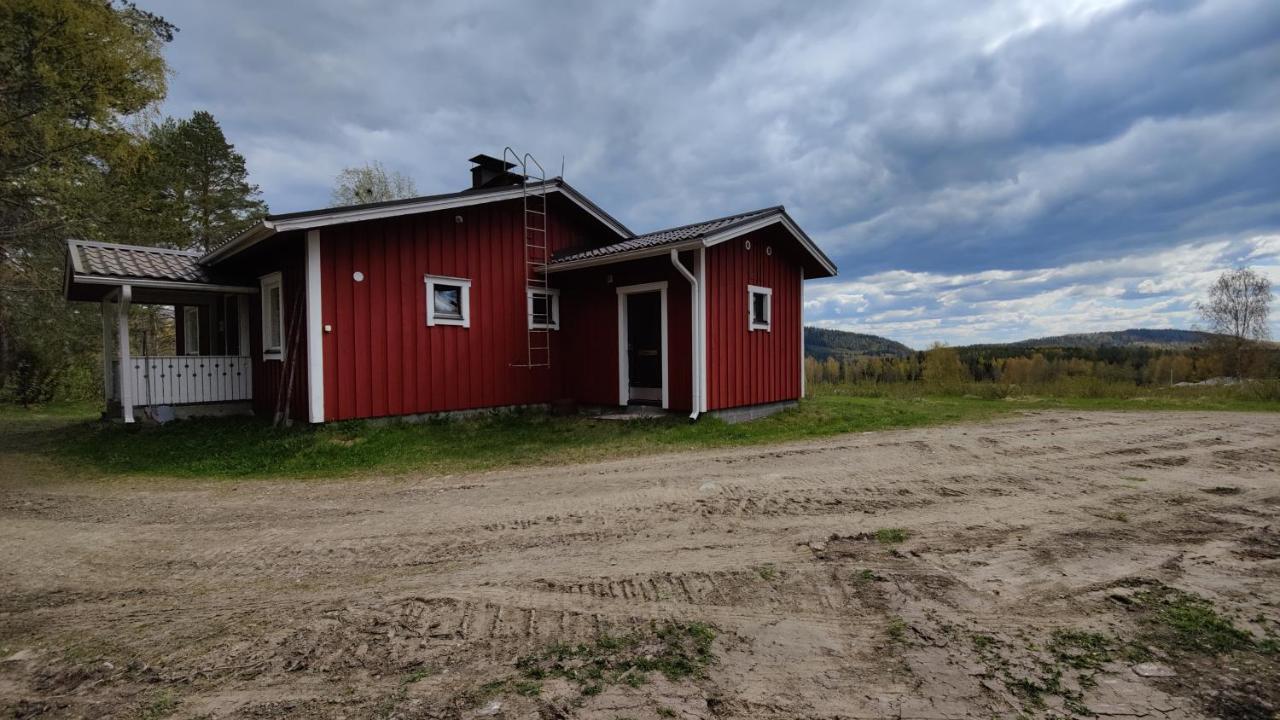 Maatilamatkailu Jaenisvaara Kolinkylä Esterno foto