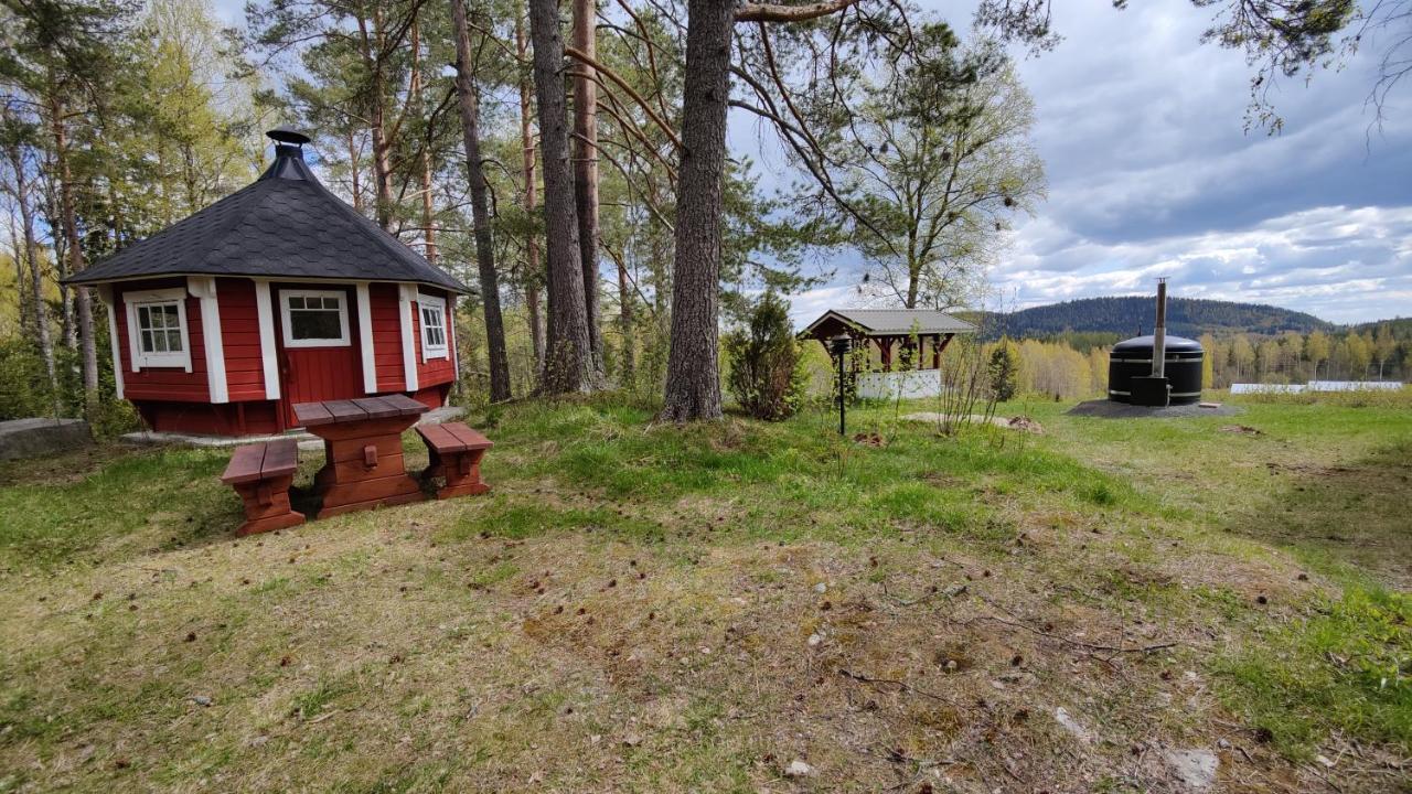 Maatilamatkailu Jaenisvaara Kolinkylä Esterno foto