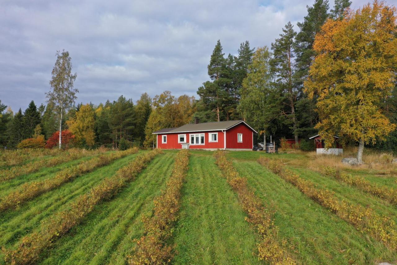 Maatilamatkailu Jaenisvaara Kolinkylä Esterno foto