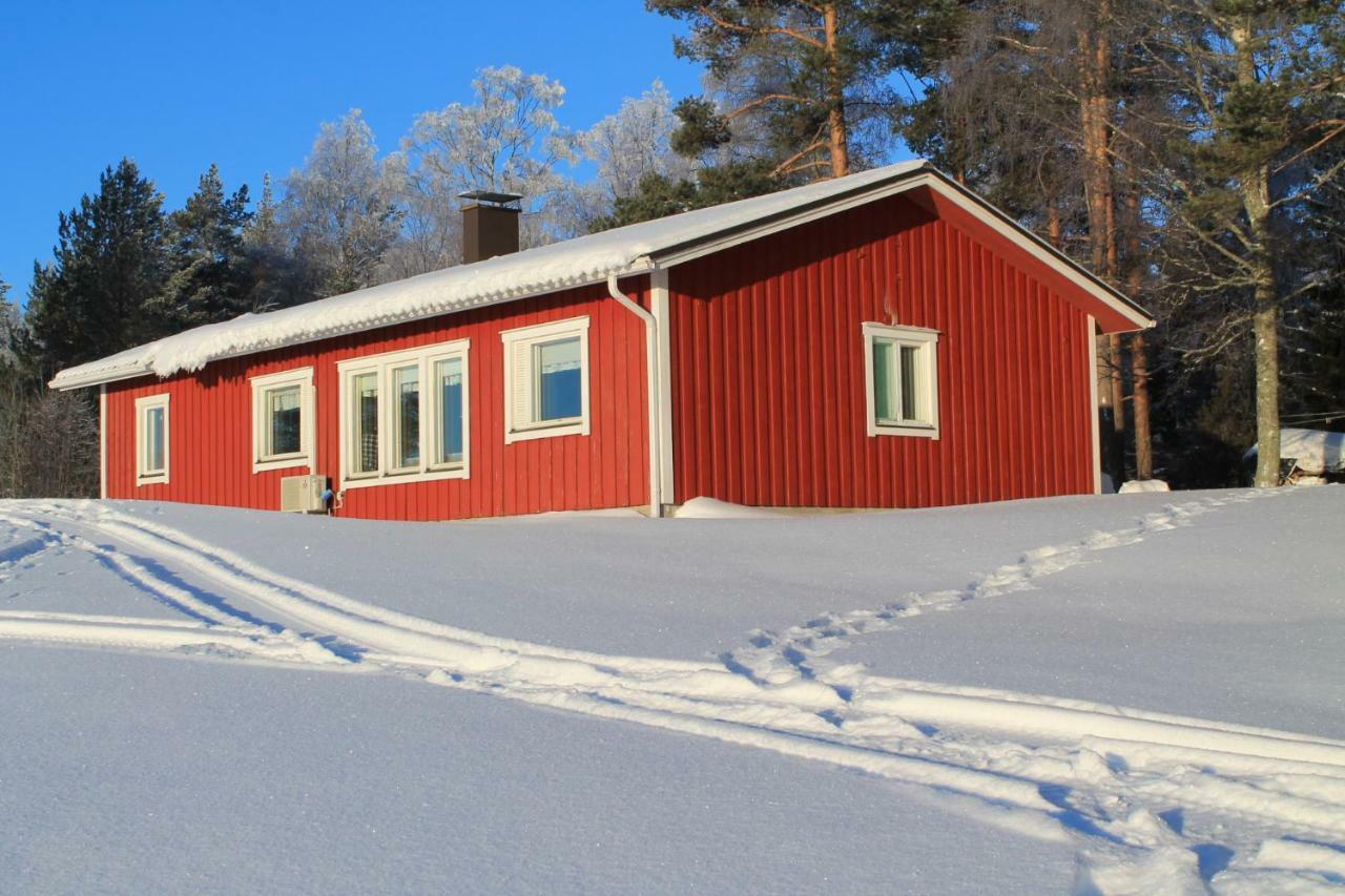 Maatilamatkailu Jaenisvaara Kolinkylä Esterno foto